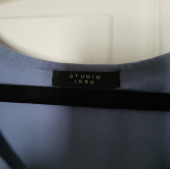 Ladies 2xl relaxed fit scoop neck tshirt - Picture 2 of 4